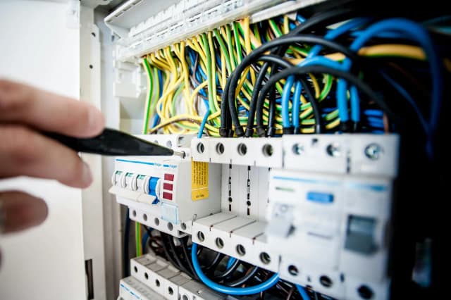 Jak wybrać magazyn energii do fotowoltaiki – na co zwrócić uwagę? Jak wybrać magazyn energii do fotowoltaiki – na co zwrócić uwagę?